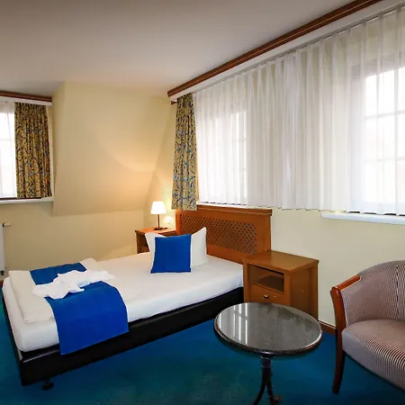 Hotel Zum Schwan 3*